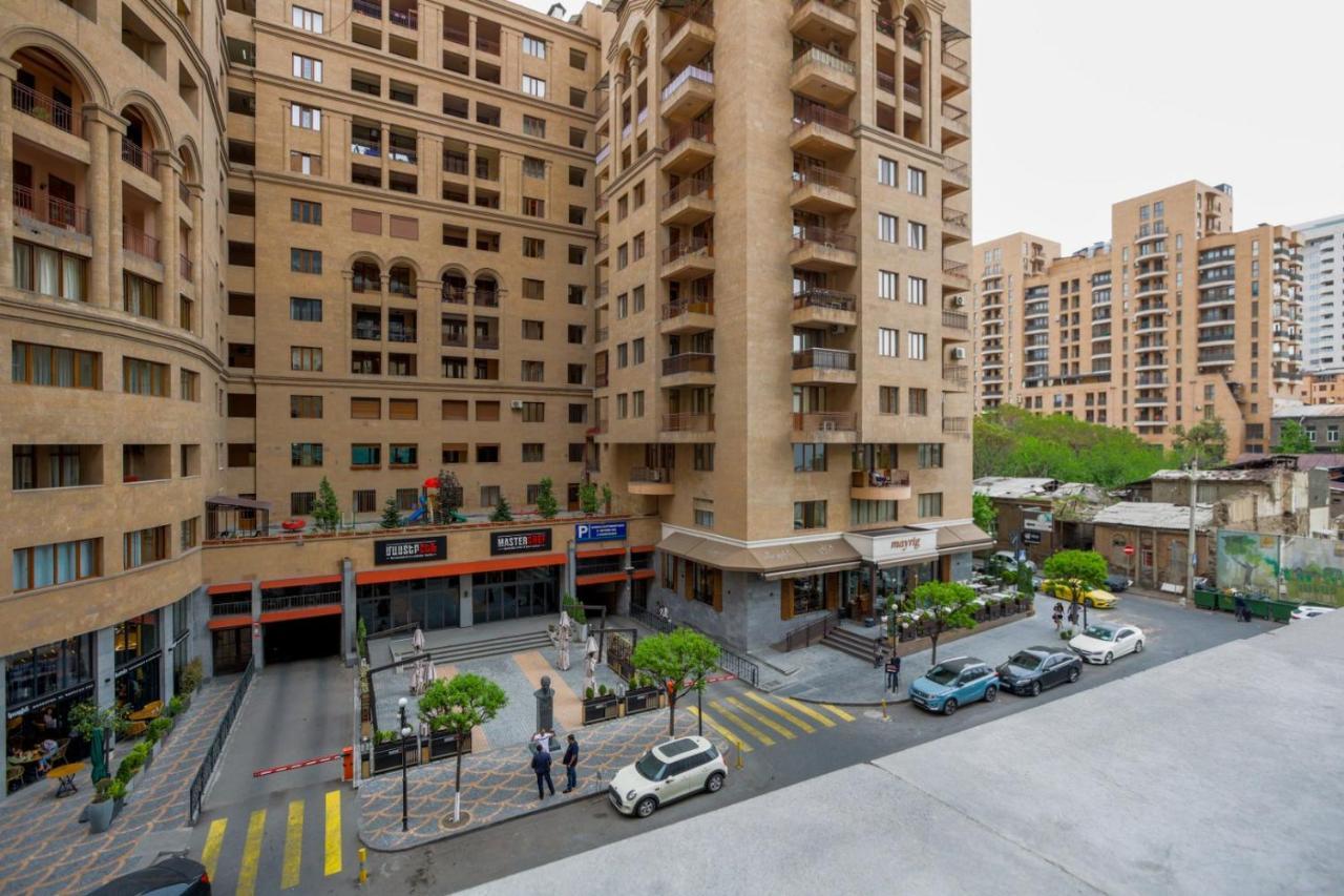 Stay Inn-Apartments On Buzand 17 Erevan Esterno foto