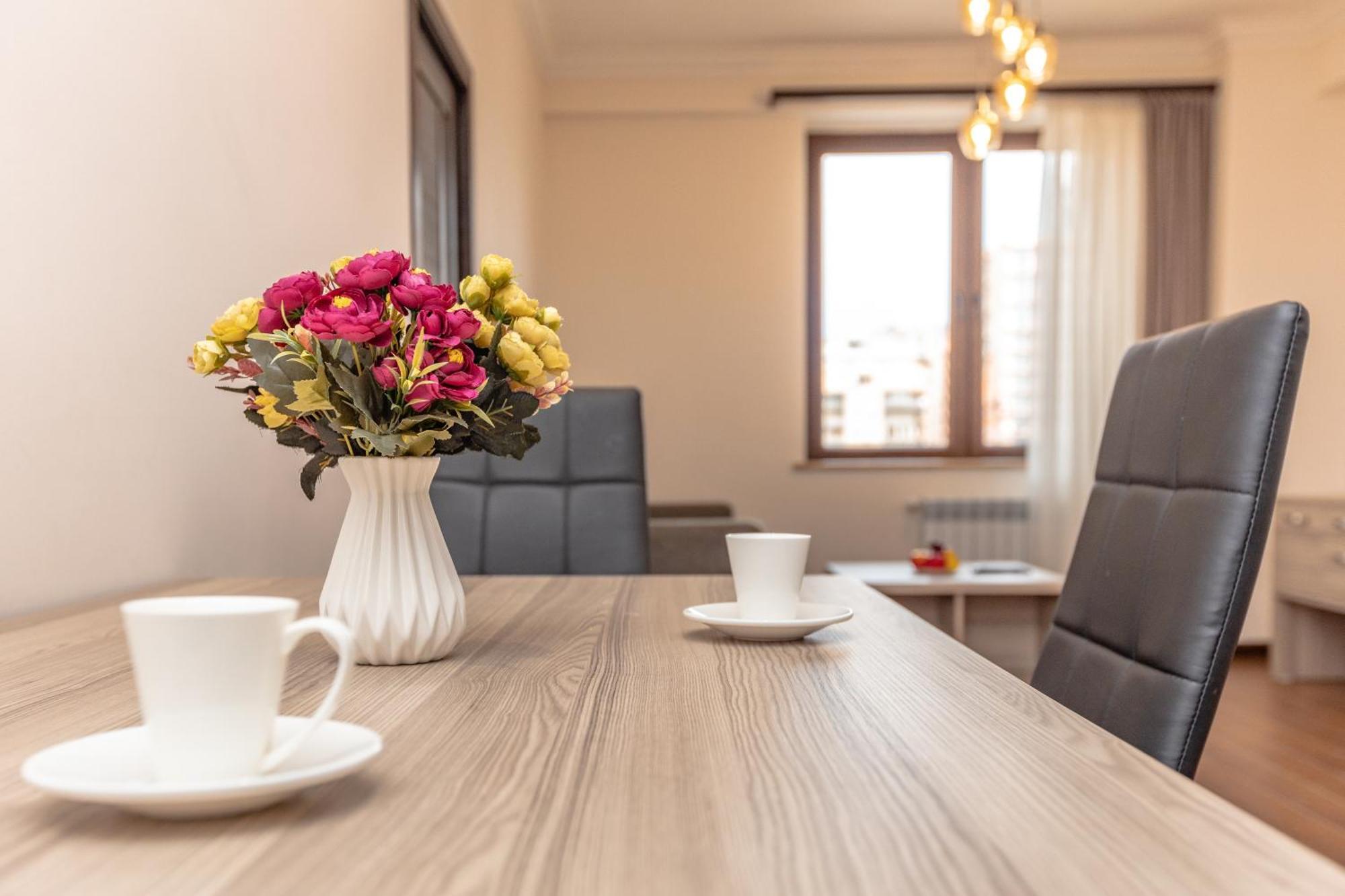 Stay Inn-Apartments On Buzand 17 Erevan Esterno foto